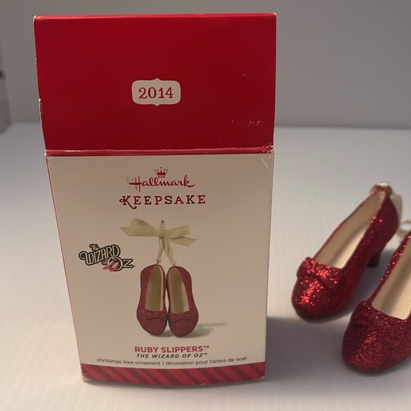 Ruby Slippers ornament Wizard of Oz - Picture 2 of 7